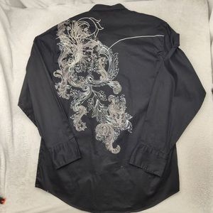 I’m looking for this shirt on size M